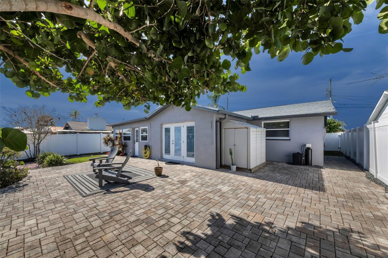 Image 70 of 91 For 13926 Darlene Avenue