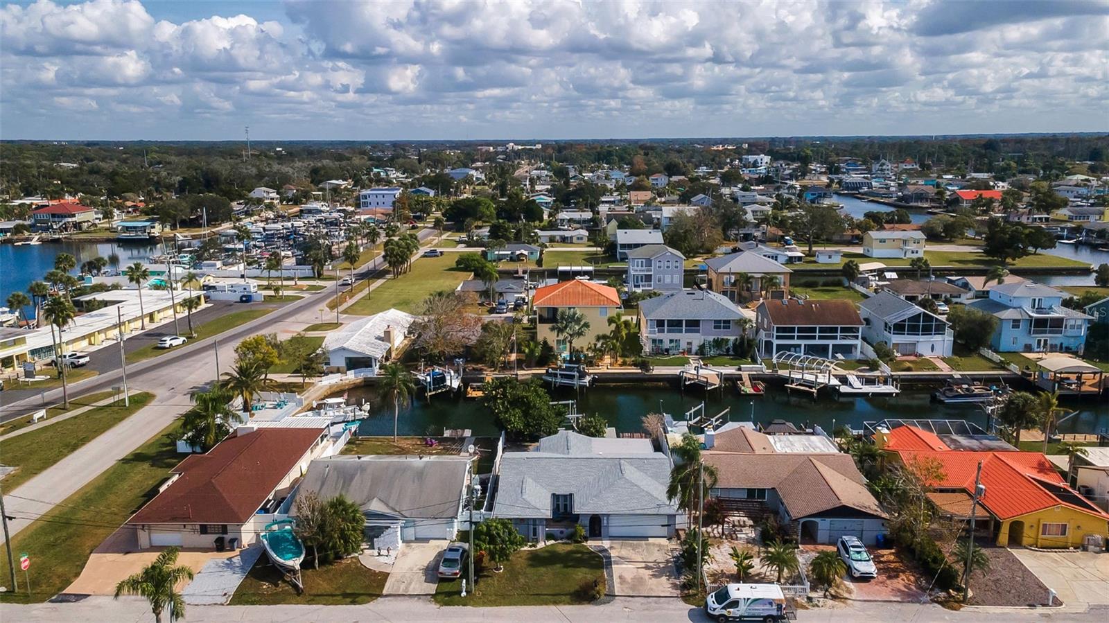 Image 8 of 91 For 13926 Darlene Avenue