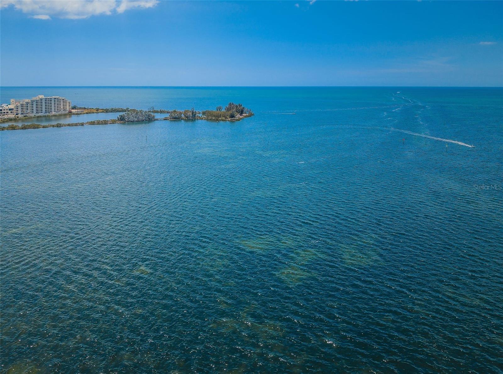 Image 83 of 91 For 13926 Darlene Avenue