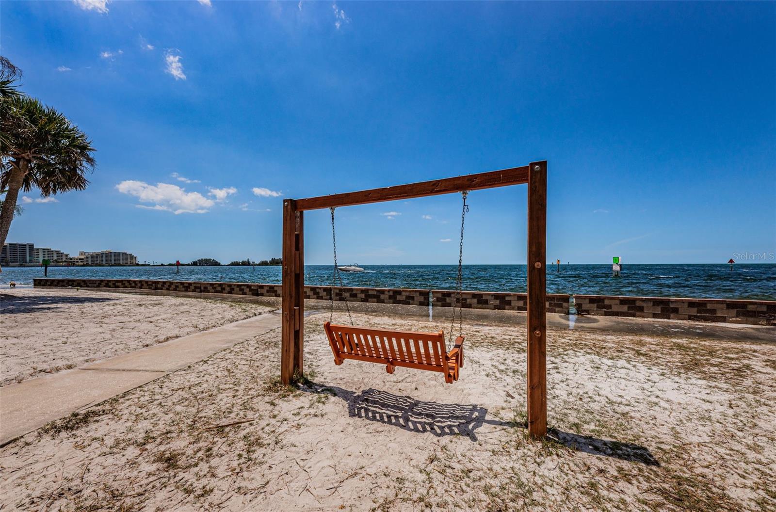 Image 86 of 91 For 13926 Darlene Avenue