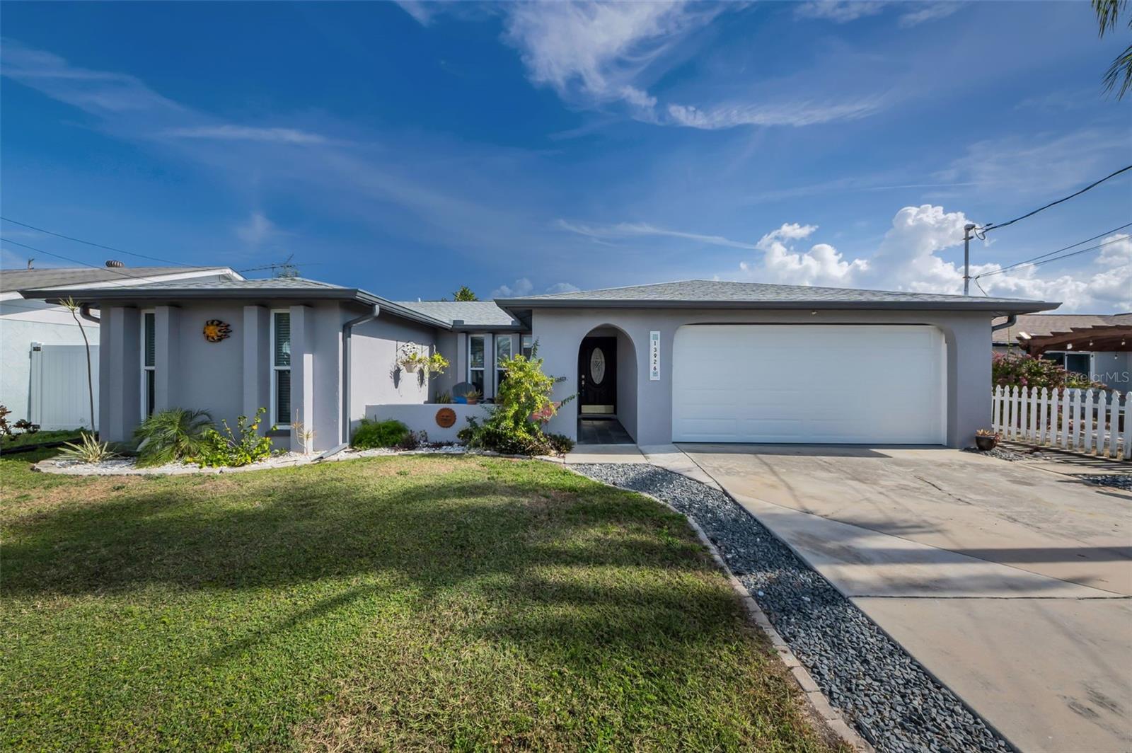 Image 9 of 91 For 13926 Darlene Avenue