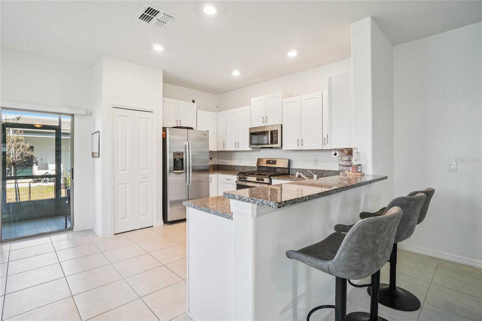 Image 14 of 29 For 8299 Birch Haven Lane