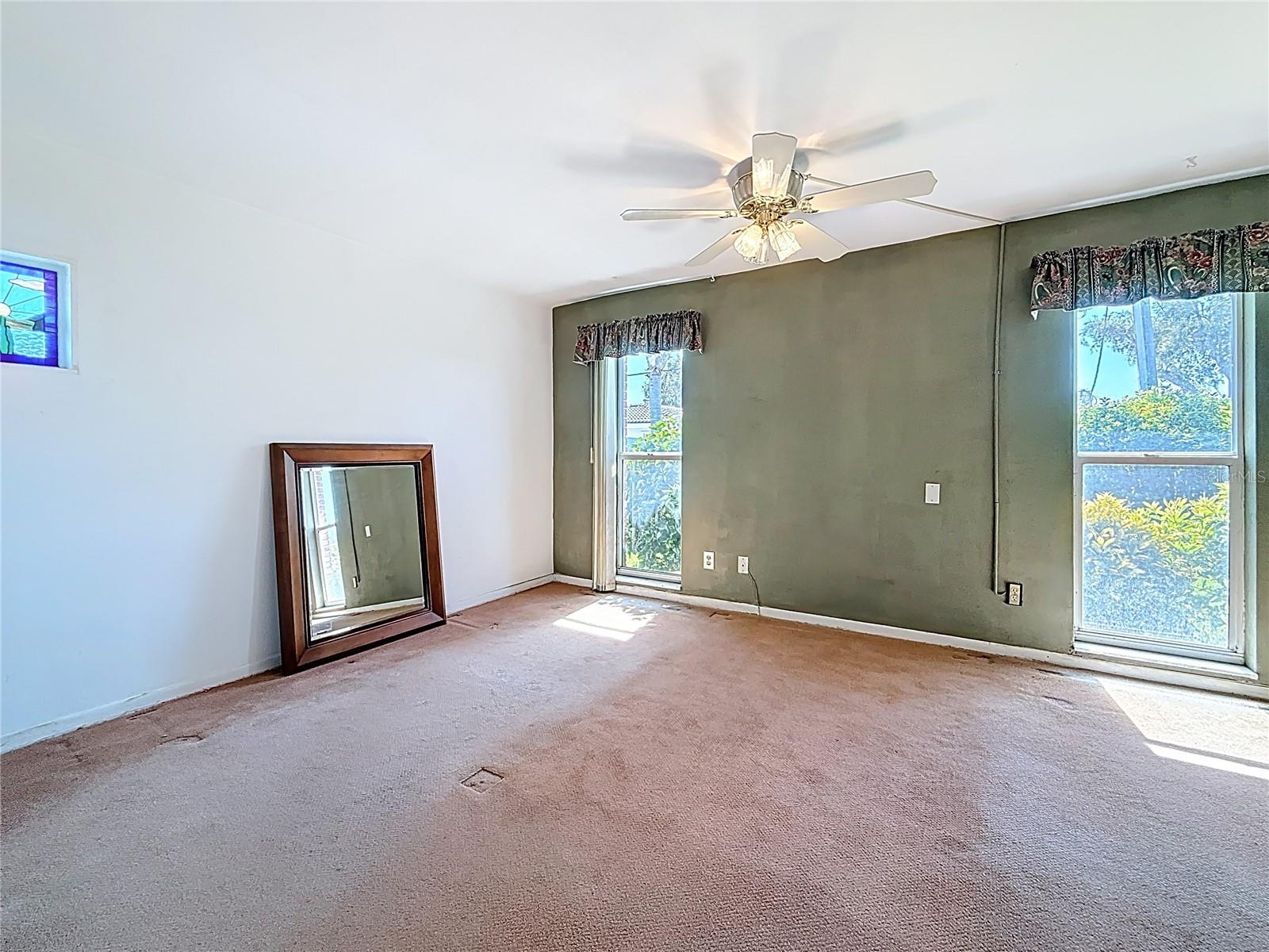 Image 36 of 83 For 14996 Imperial Point Drive N