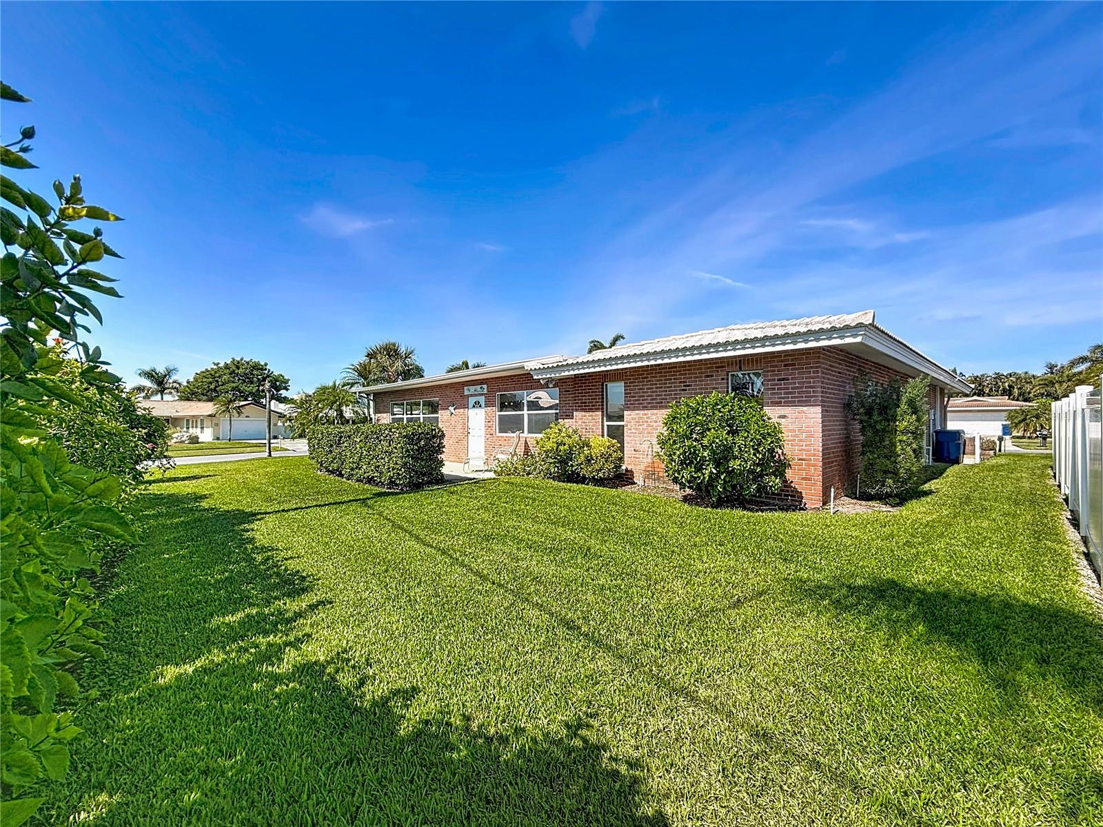 Image 57 of 83 For 14996 Imperial Point Drive N