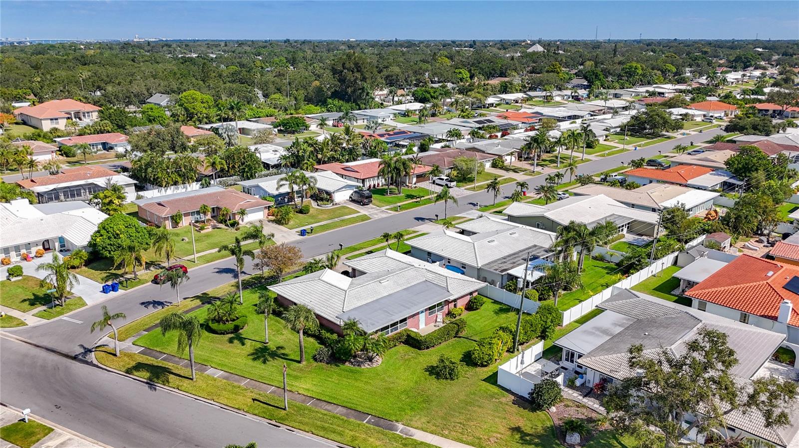 Image 61 of 83 For 14996 Imperial Point Drive N