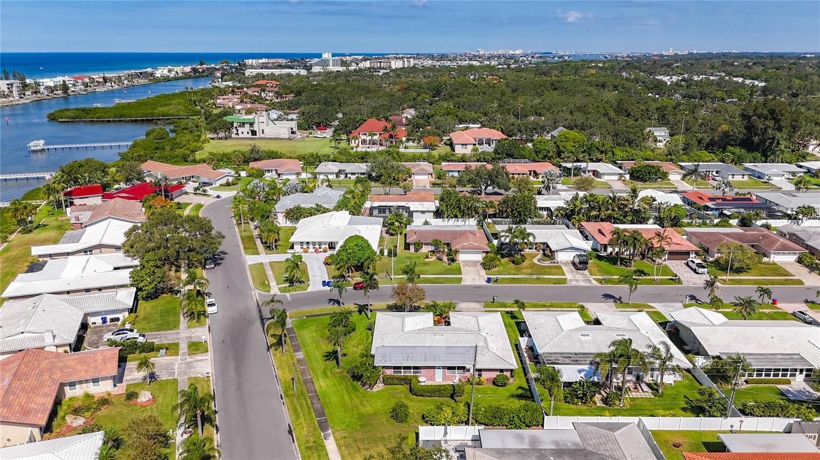 Image 64 of 83 For 14996 Imperial Point Drive N