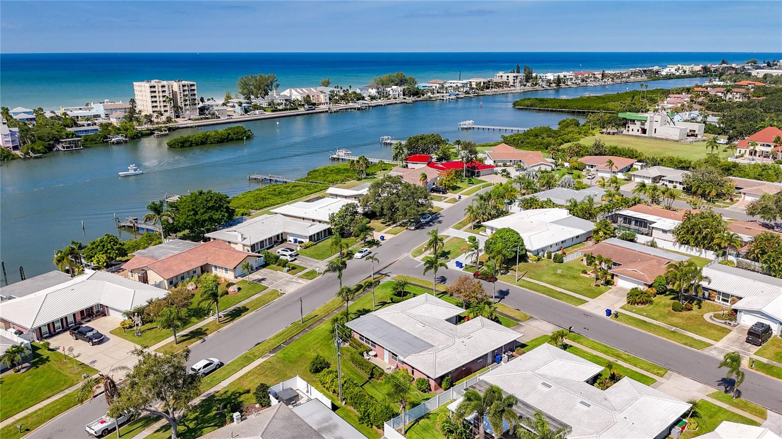 Image 65 of 83 For 14996 Imperial Point Drive N