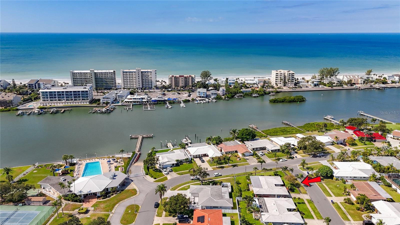 Image 68 of 83 For 14996 Imperial Point Drive N