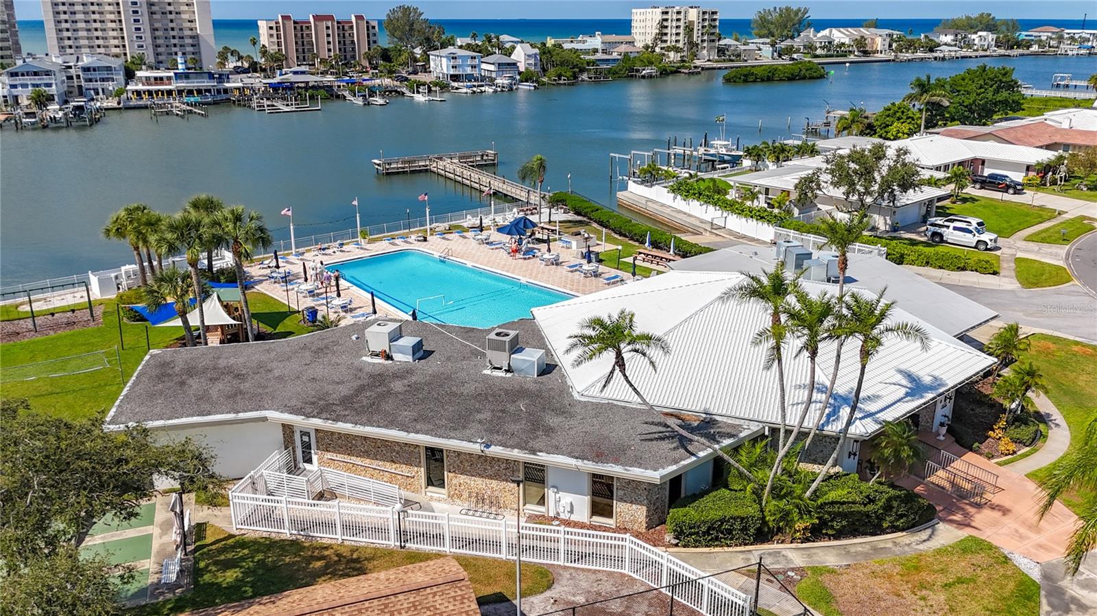 Image 74 of 83 For 14996 Imperial Point Drive N