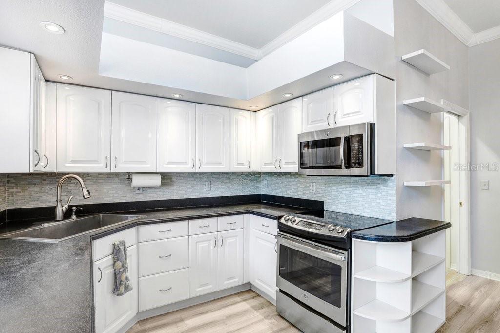 Image 18 of 57 For 16105 Craigend Place