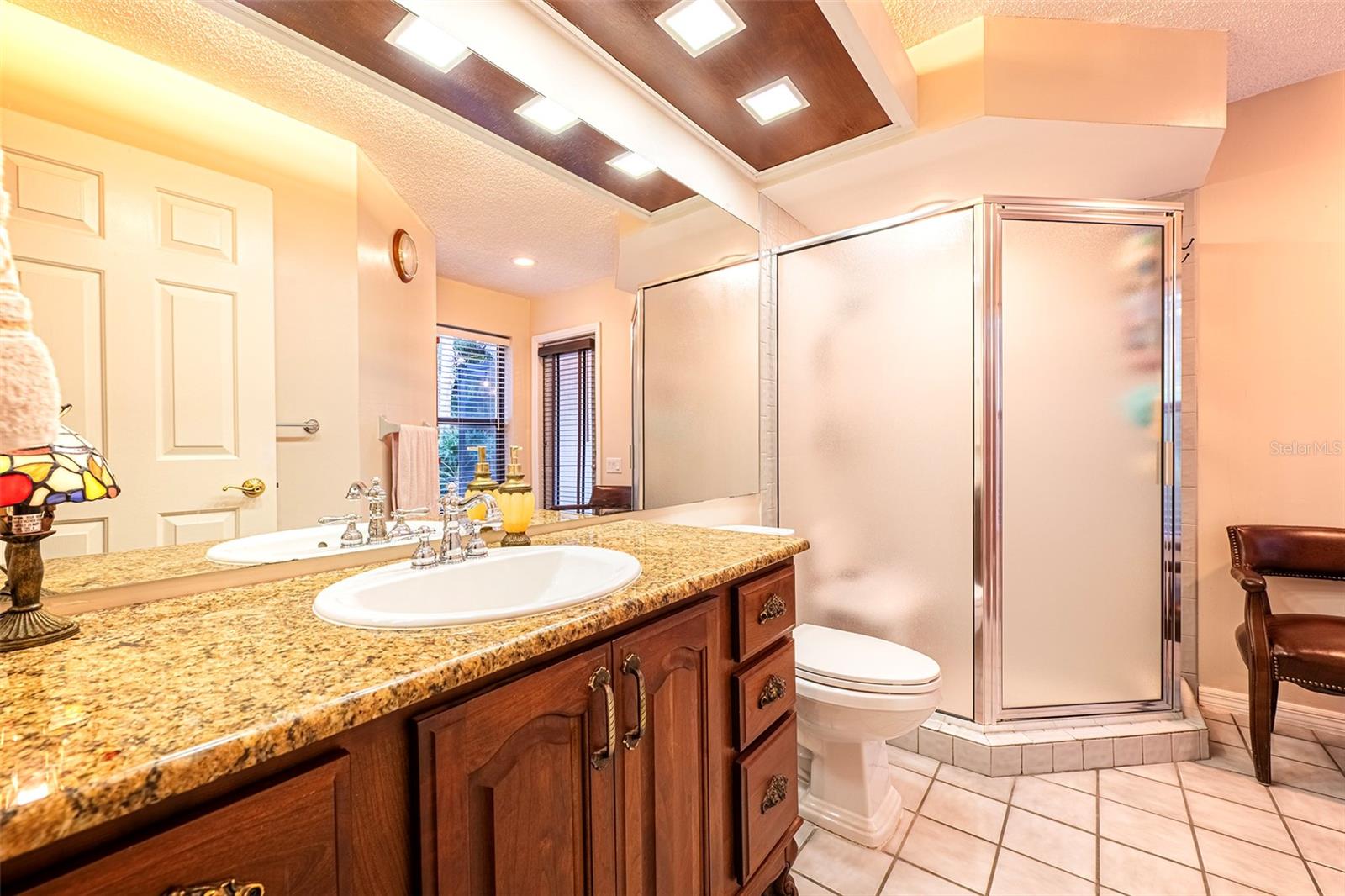 Image 16 of 23 For 450 Waterford Circle E