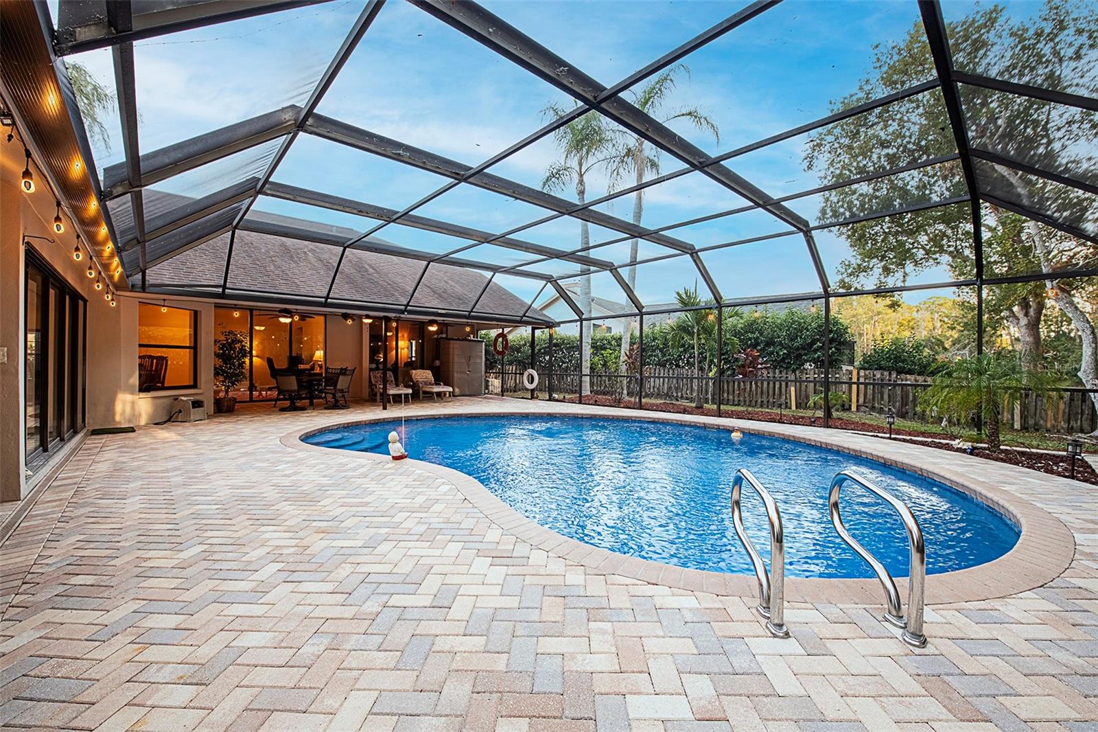 Image 21 of 23 For 450 Waterford Circle E