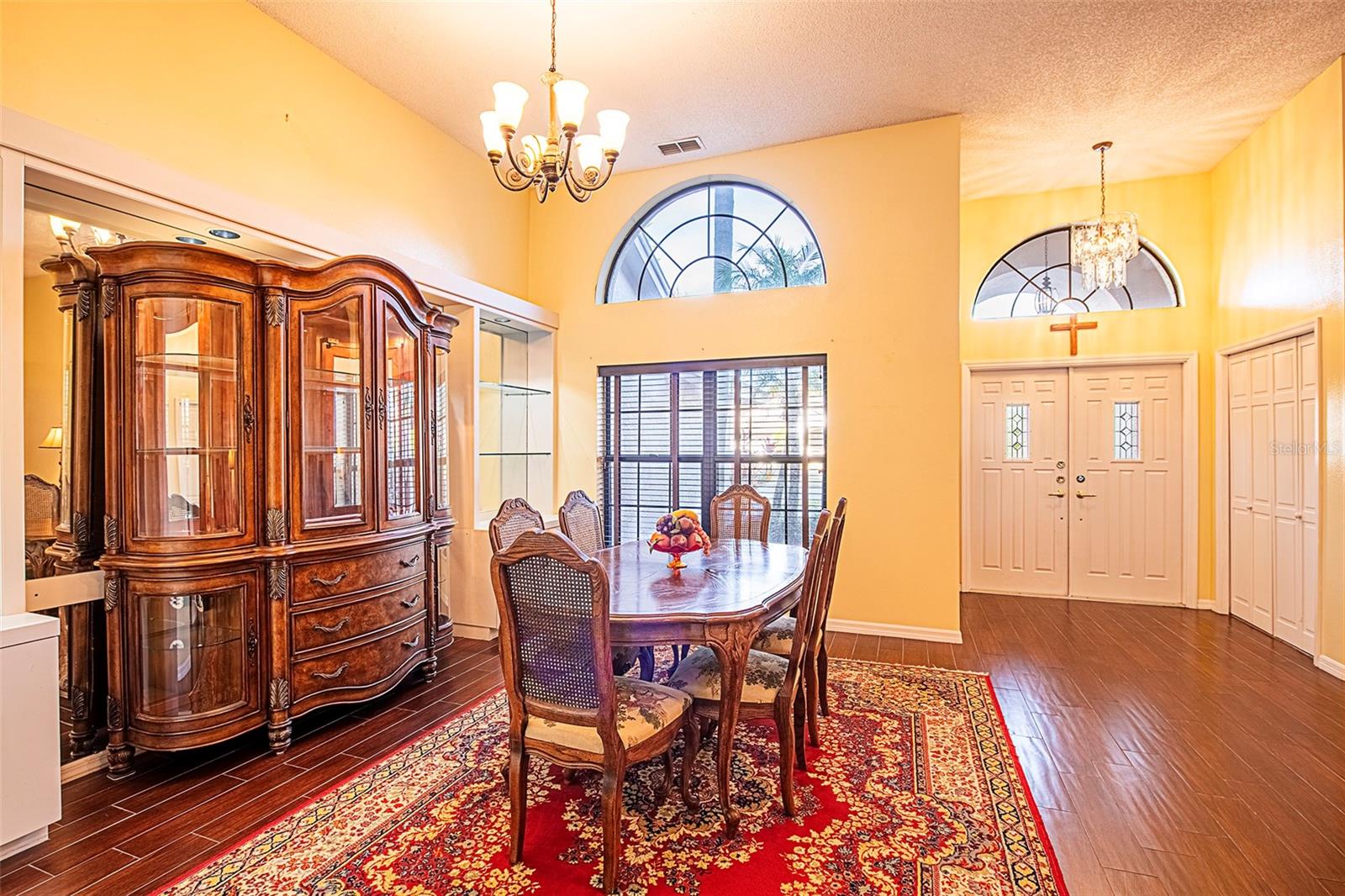 Image 5 of 23 For 450 Waterford Circle E