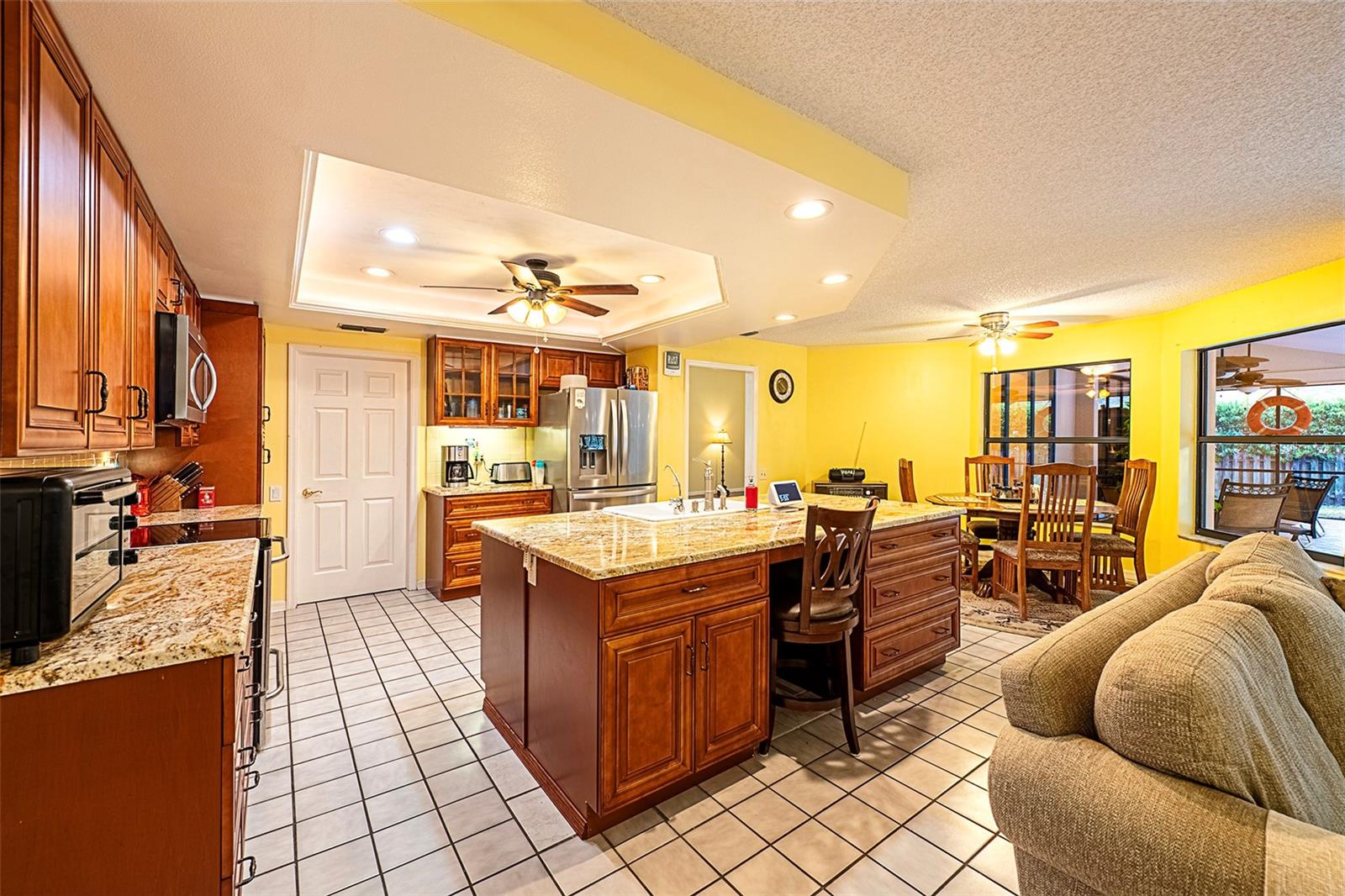 Image 7 of 23 For 450 Waterford Circle E