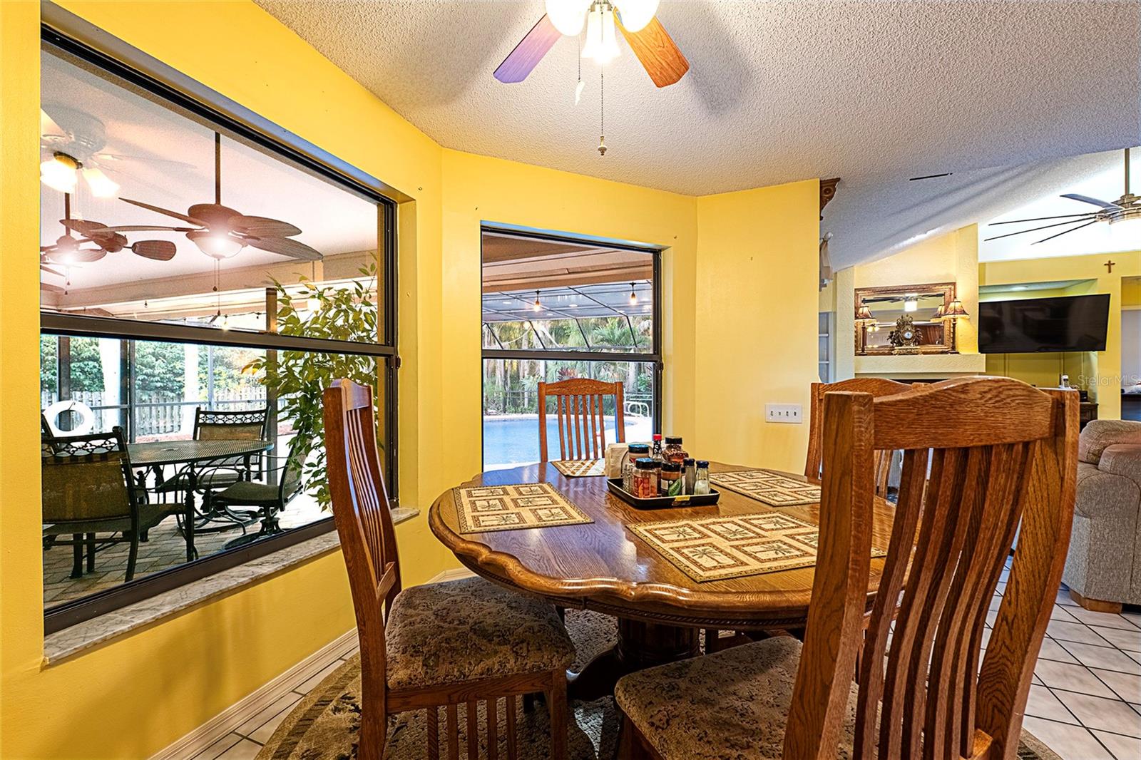 Image 8 of 23 For 450 Waterford Circle E