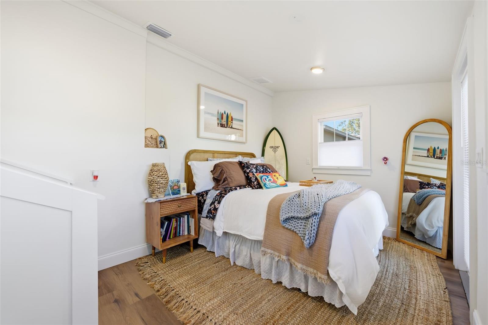 Image 10 of 24 For 400 4th Avenue Nw