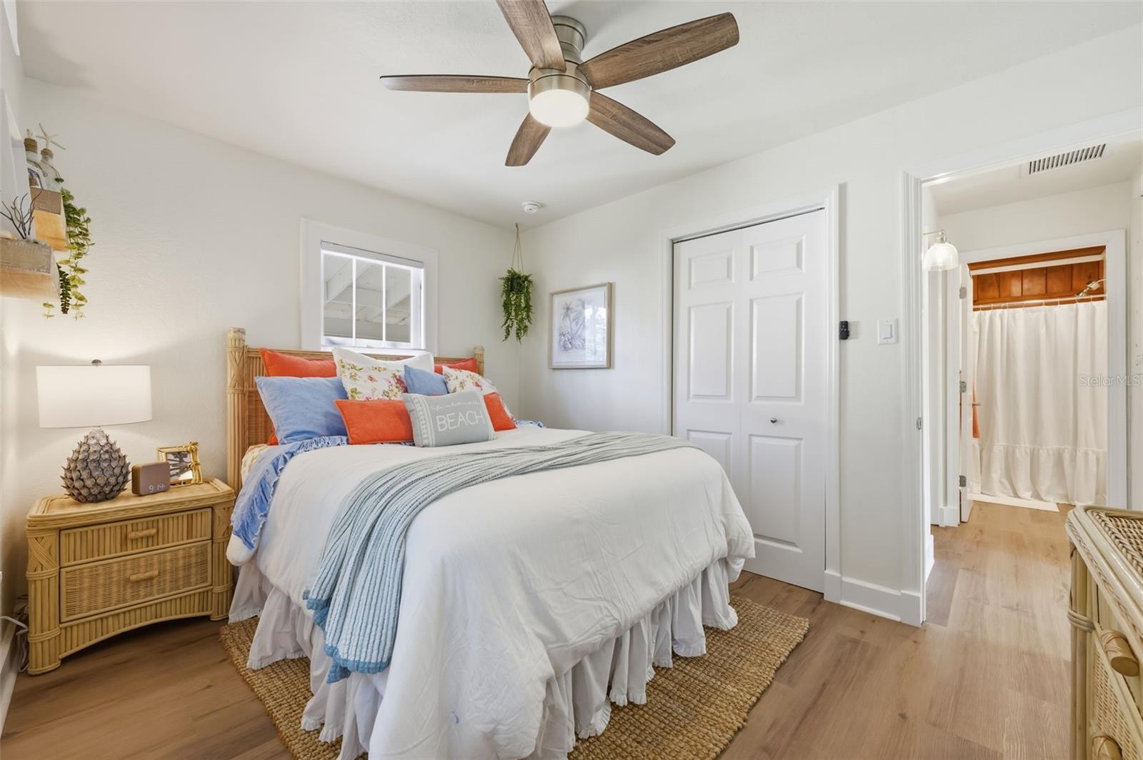 Image 14 of 24 For 400 4th Avenue Nw