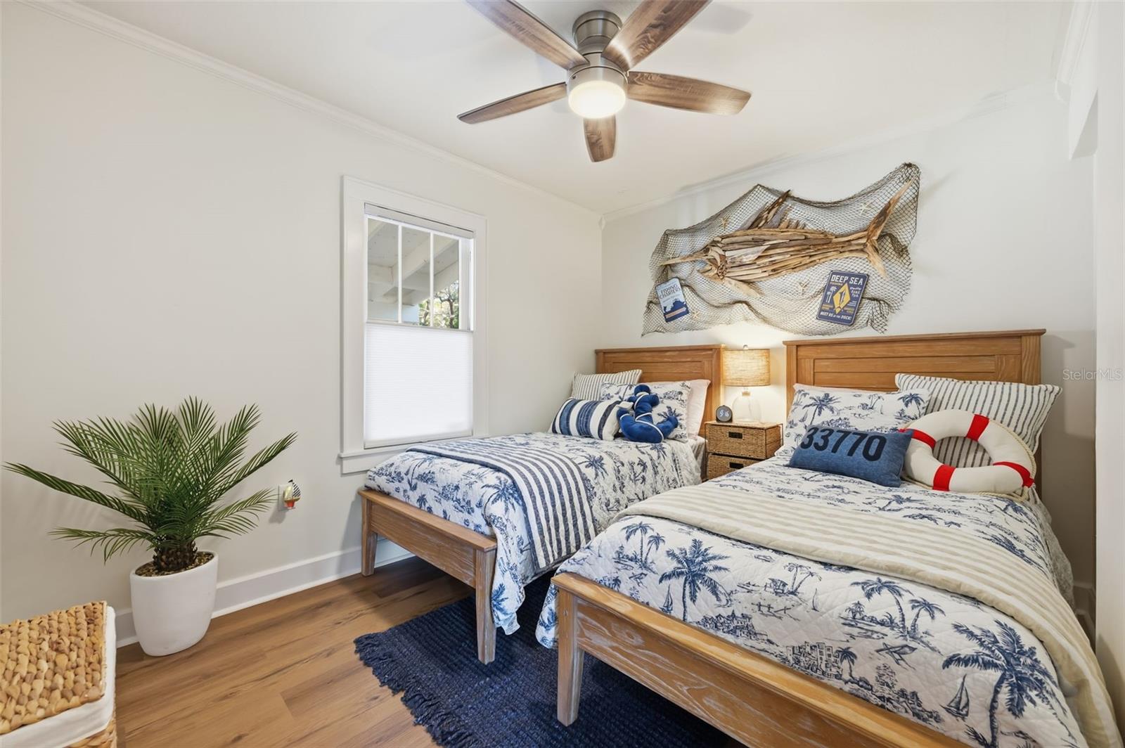 Image 16 of 24 For 400 4th Avenue Nw