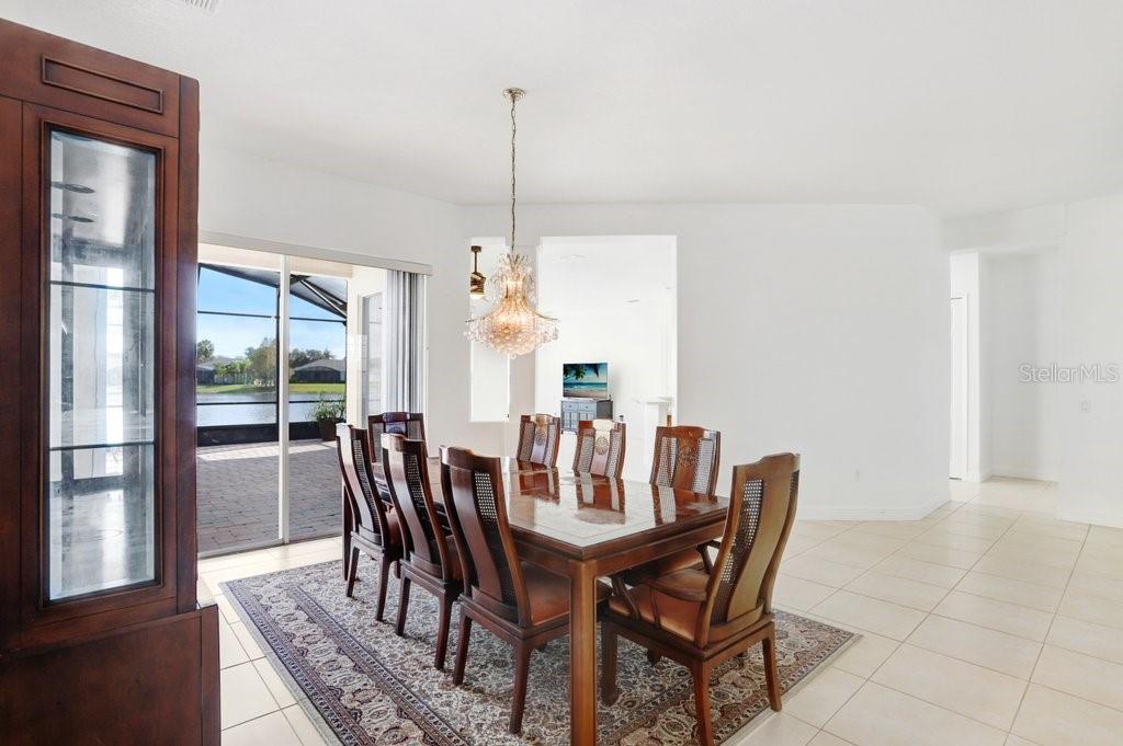 Image 34 of 56 For 699 Glendora Road