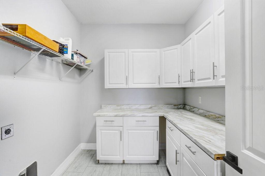 Image 20 of 30 For 11677 Brighton Knoll Loop