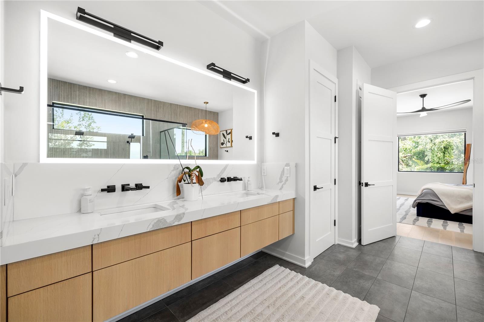 Image 19 of 28 For 4709 Estrella Street