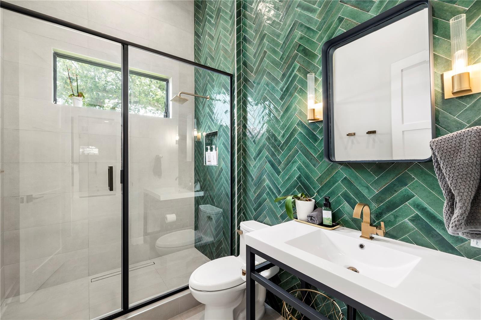 Image 24 of 28 For 4709 Estrella Street