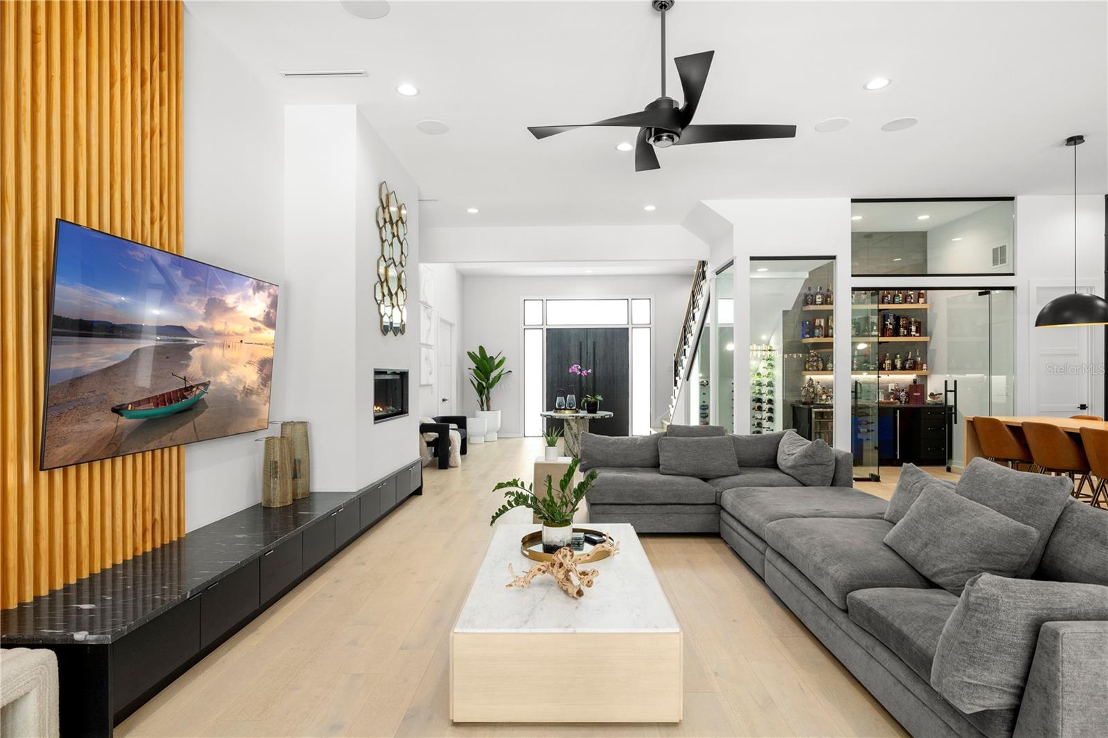 Image 5 of 28 For 4709 Estrella Street