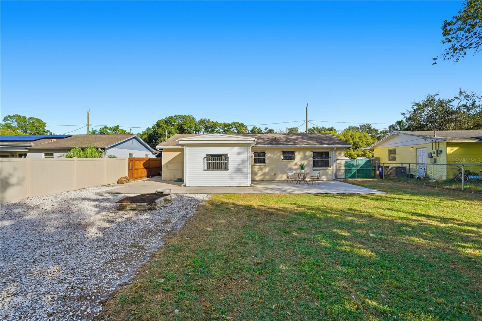 Image 19 of 21 For 6637 Doon Street