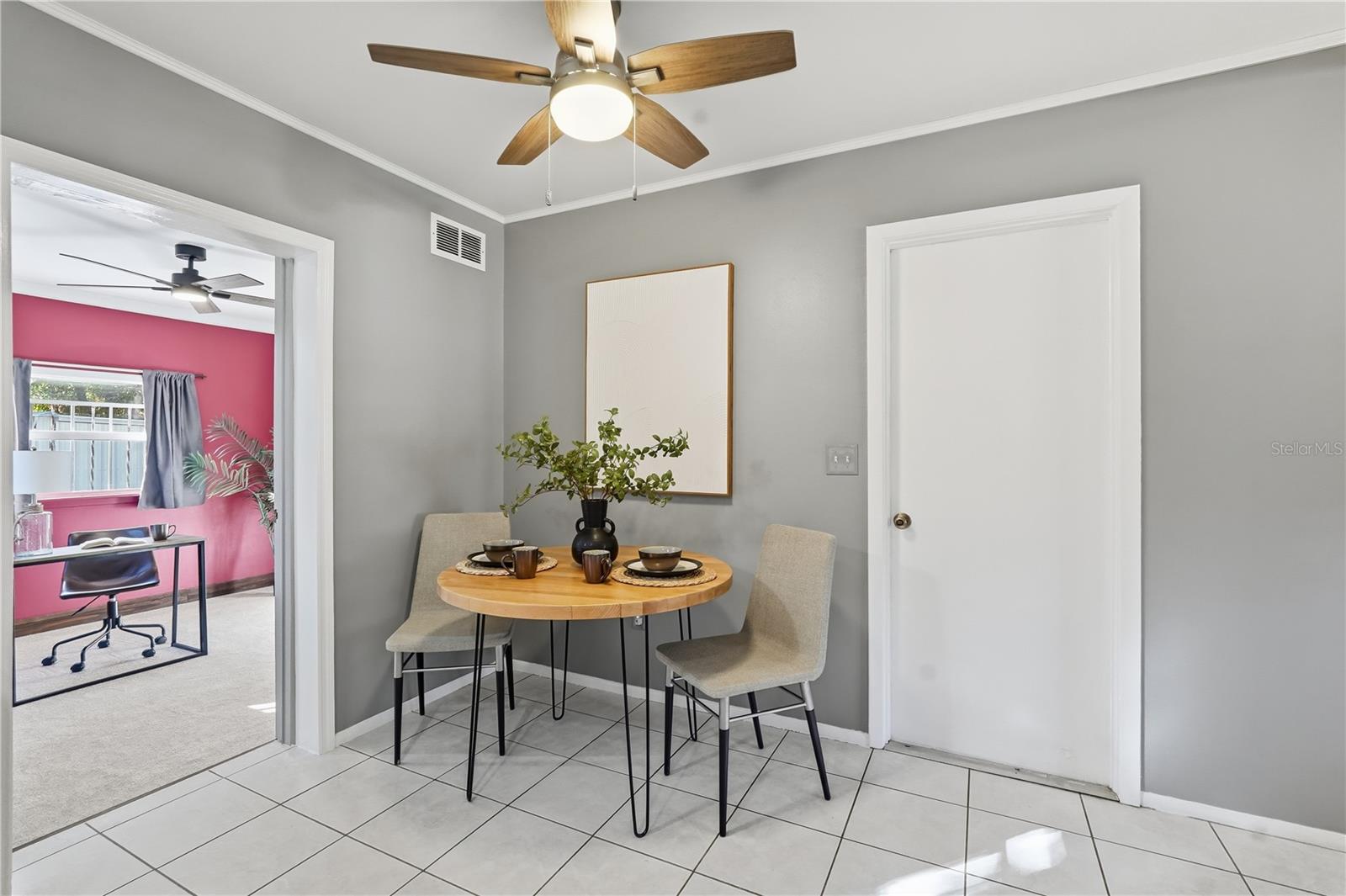 Image 8 of 21 For 6637 Doon Street