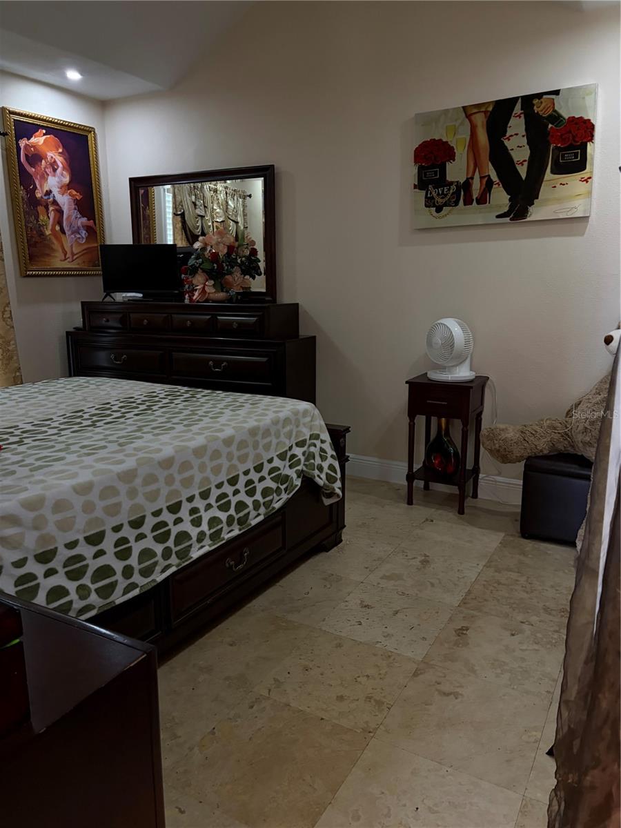 Image 28 of 82 For 905 Bama Road