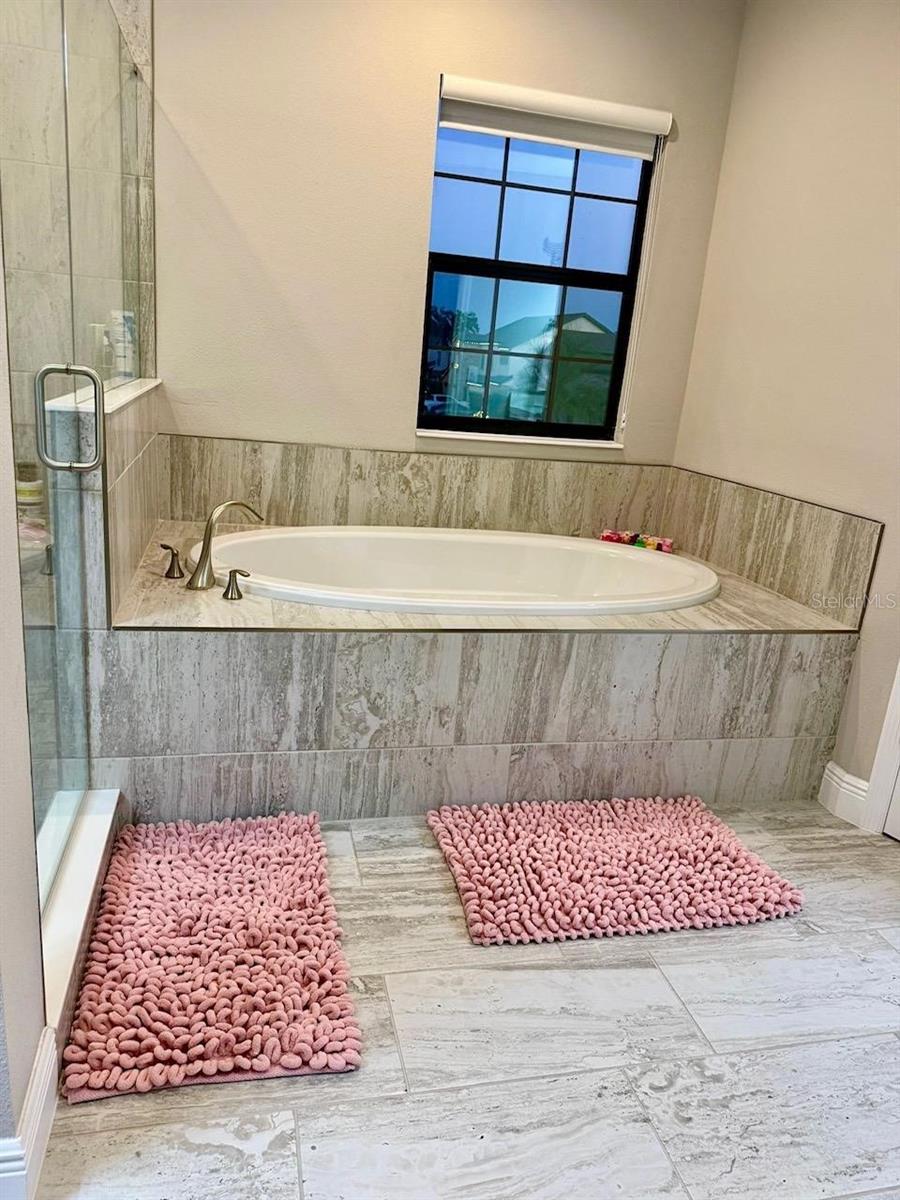 Image 13 of 25 For 2667 Northwood Park Street