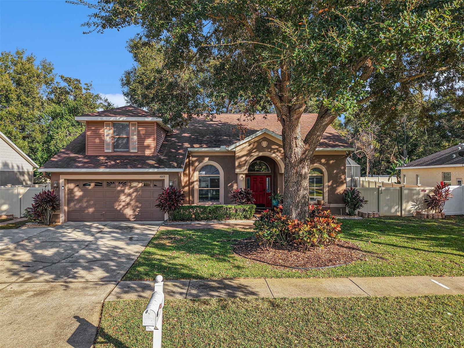 Details for 1023 Legends Pass Drive, VALRICO, FL 33594