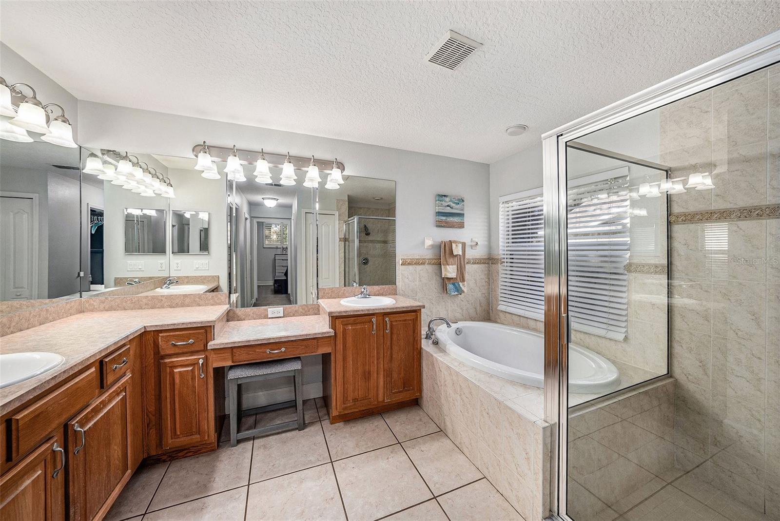 Image 18 of 34 For 1023 Legends Pass Drive