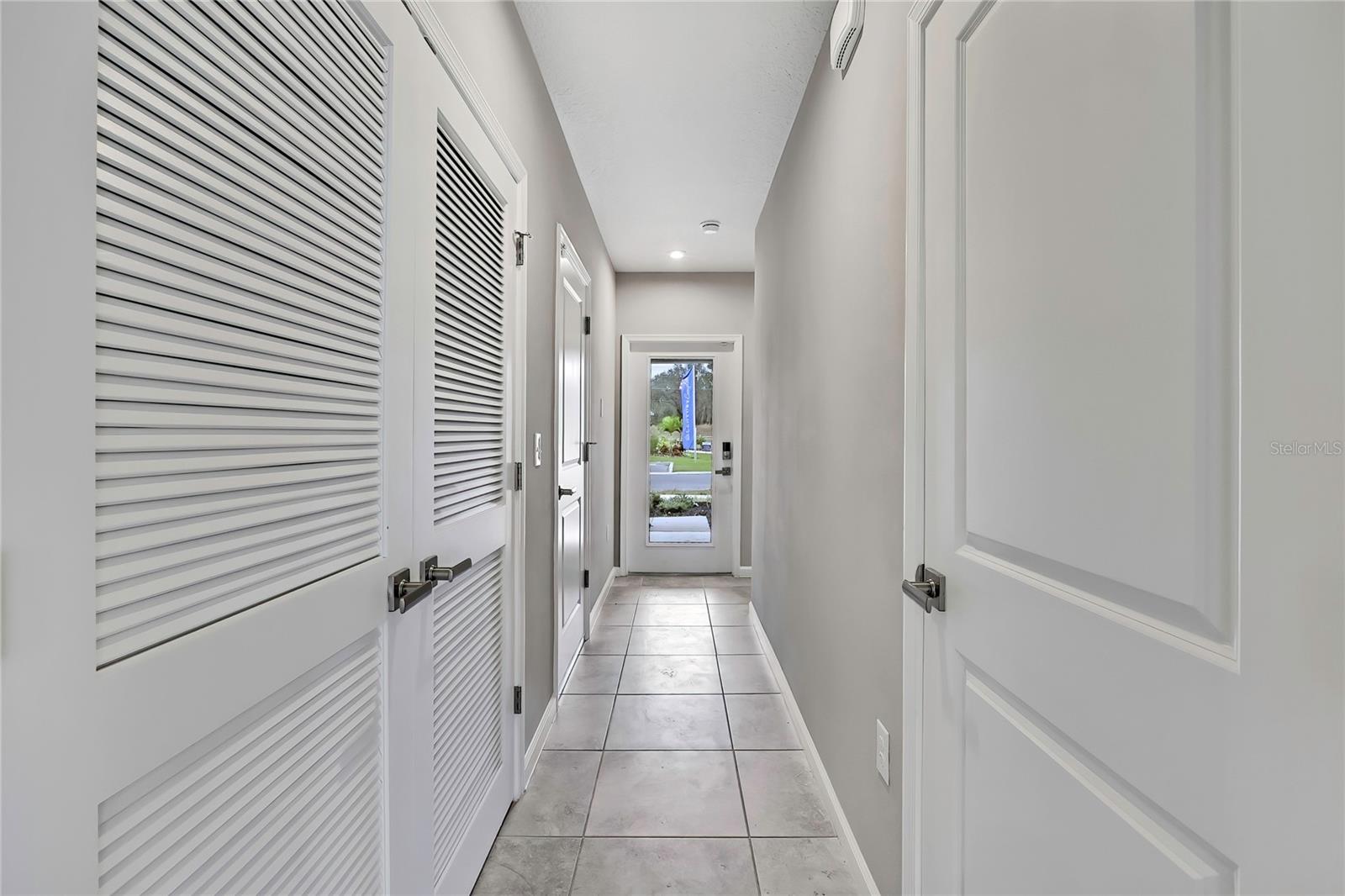 Image 32 of 58 For 1691 Nebraska Loop