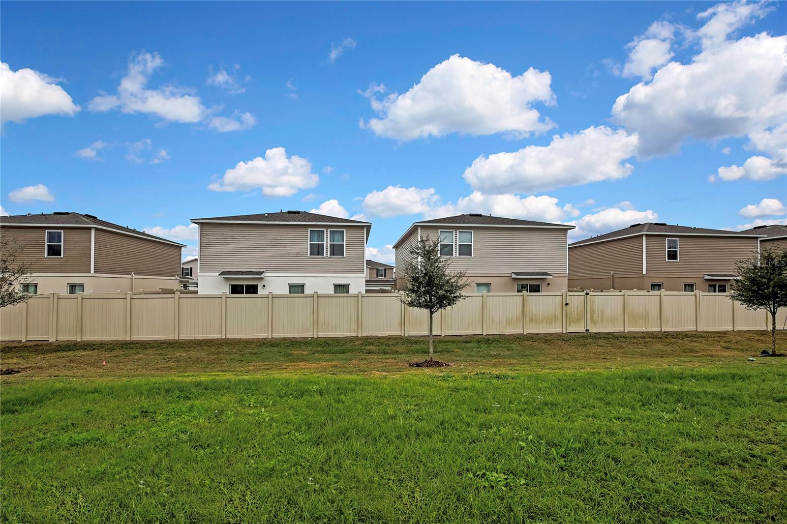 Image 38 of 58 For 1691 Nebraska Loop