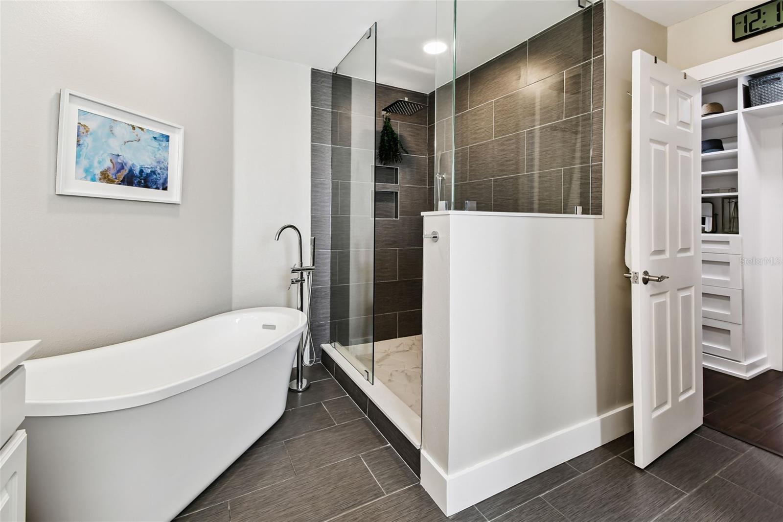 Image 24 of 64 For 6227 Gentle Ben Circle