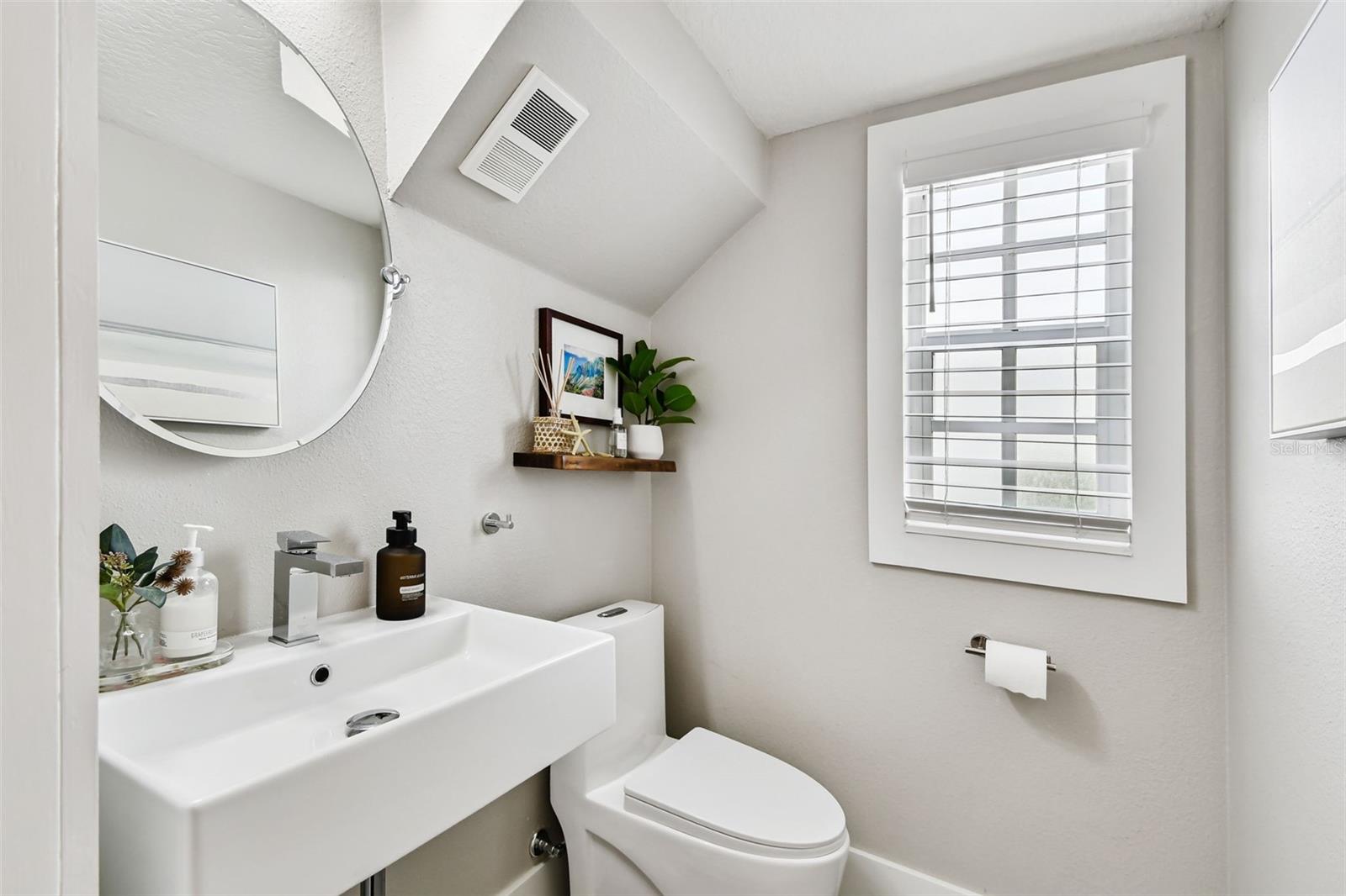 Image 29 of 64 For 6227 Gentle Ben Circle