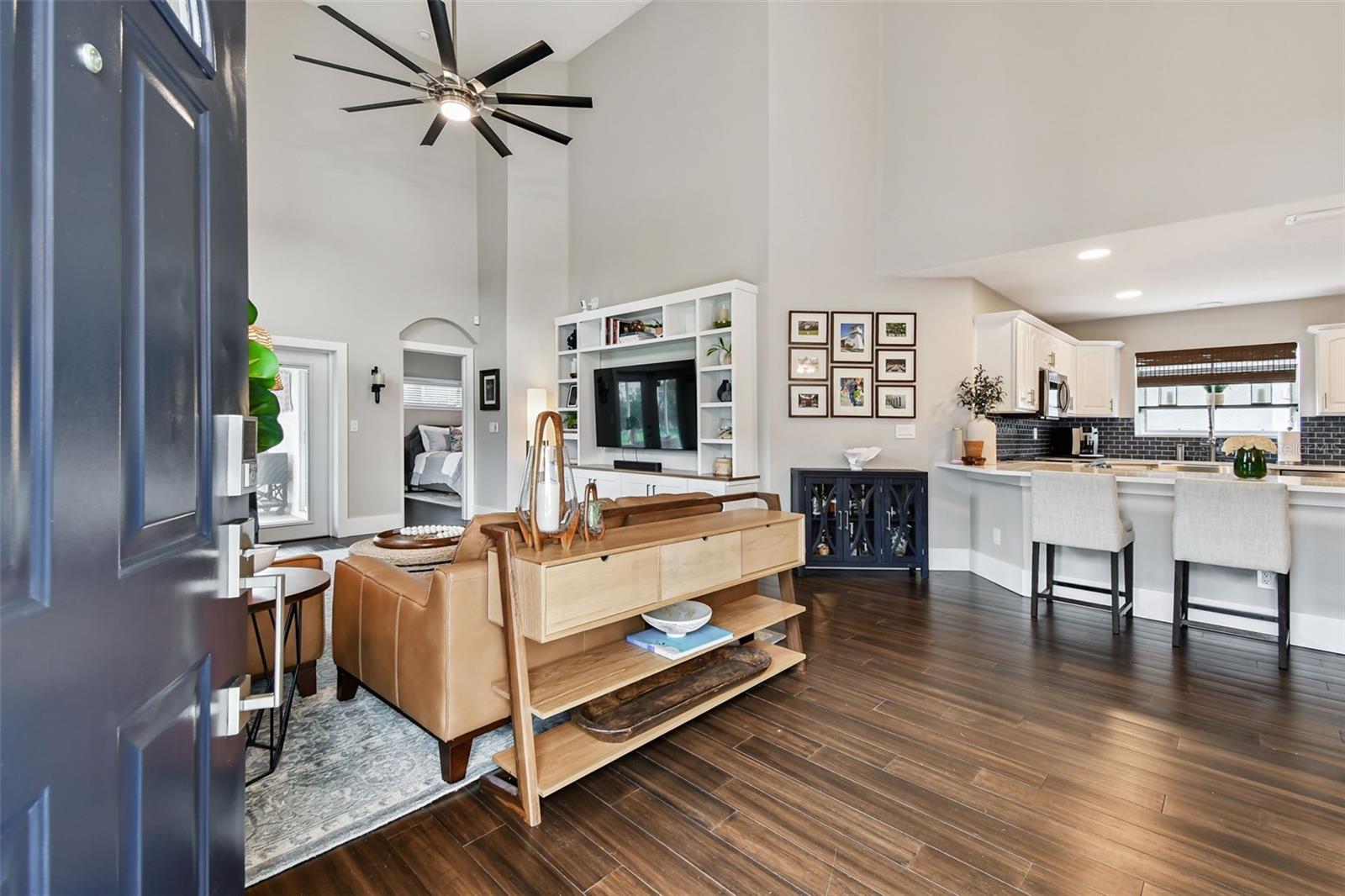 Image 3 of 64 For 6227 Gentle Ben Circle