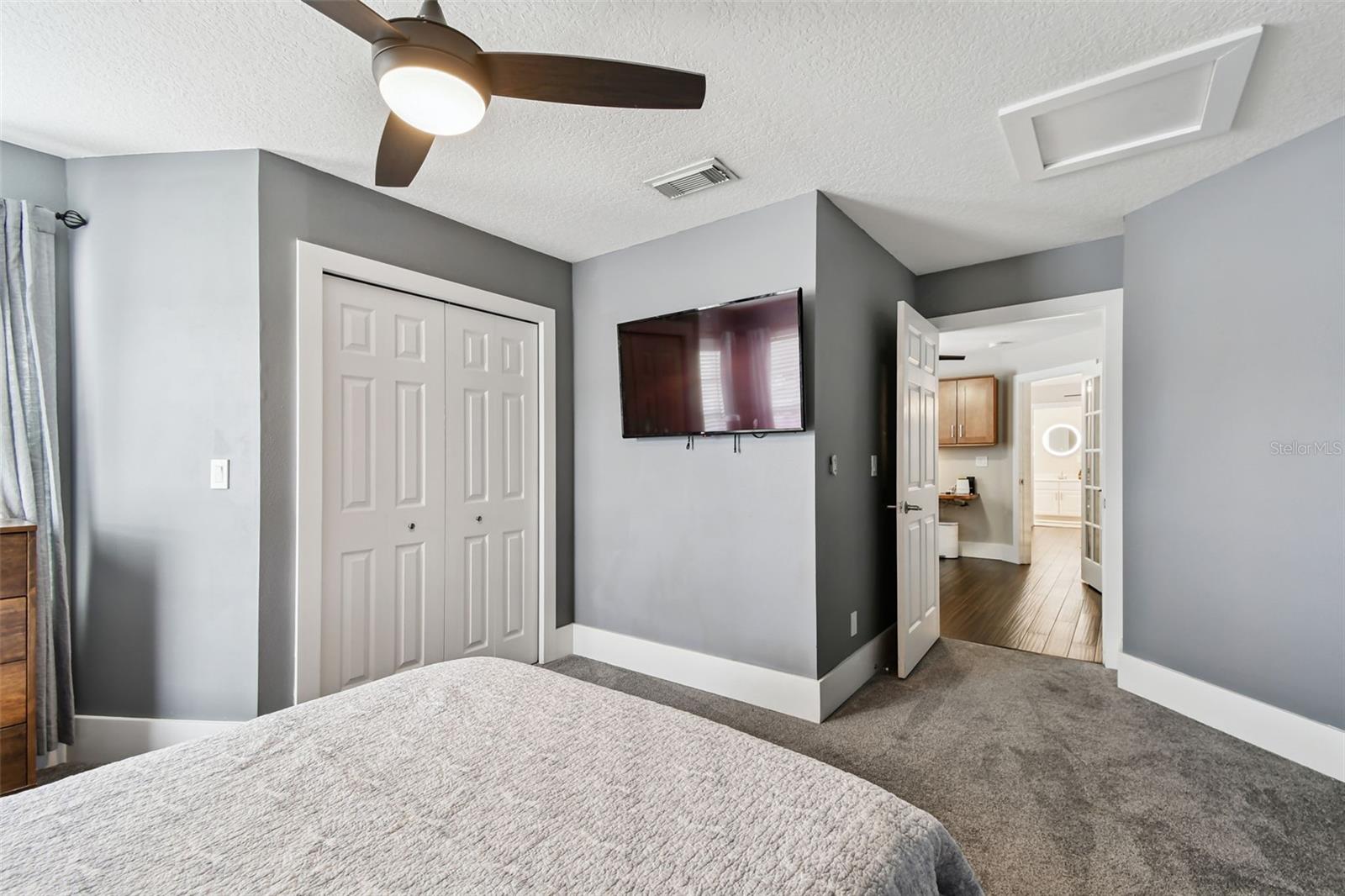 Image 41 of 64 For 6227 Gentle Ben Circle