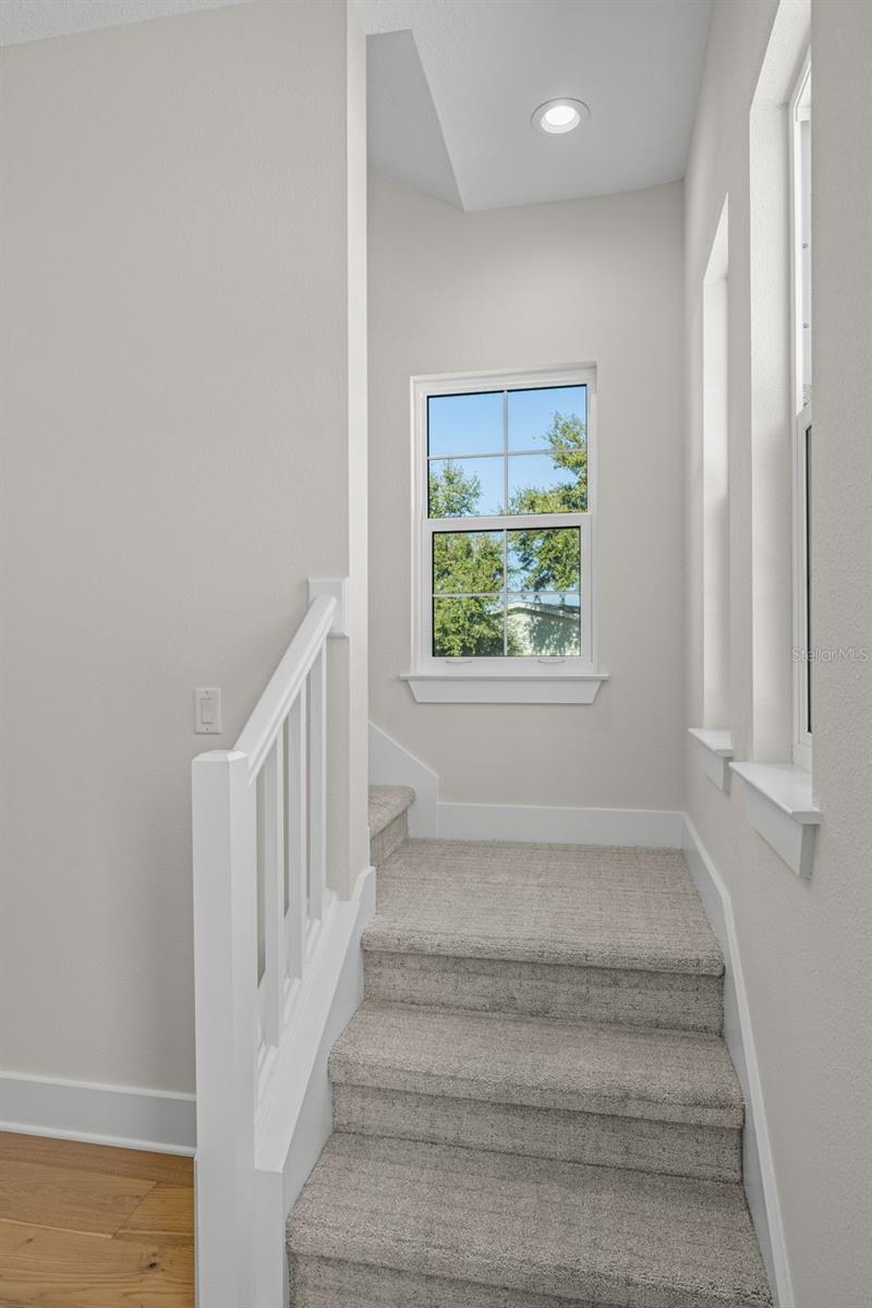 Image 19 of 36 For 3722 Mango Avenue 10