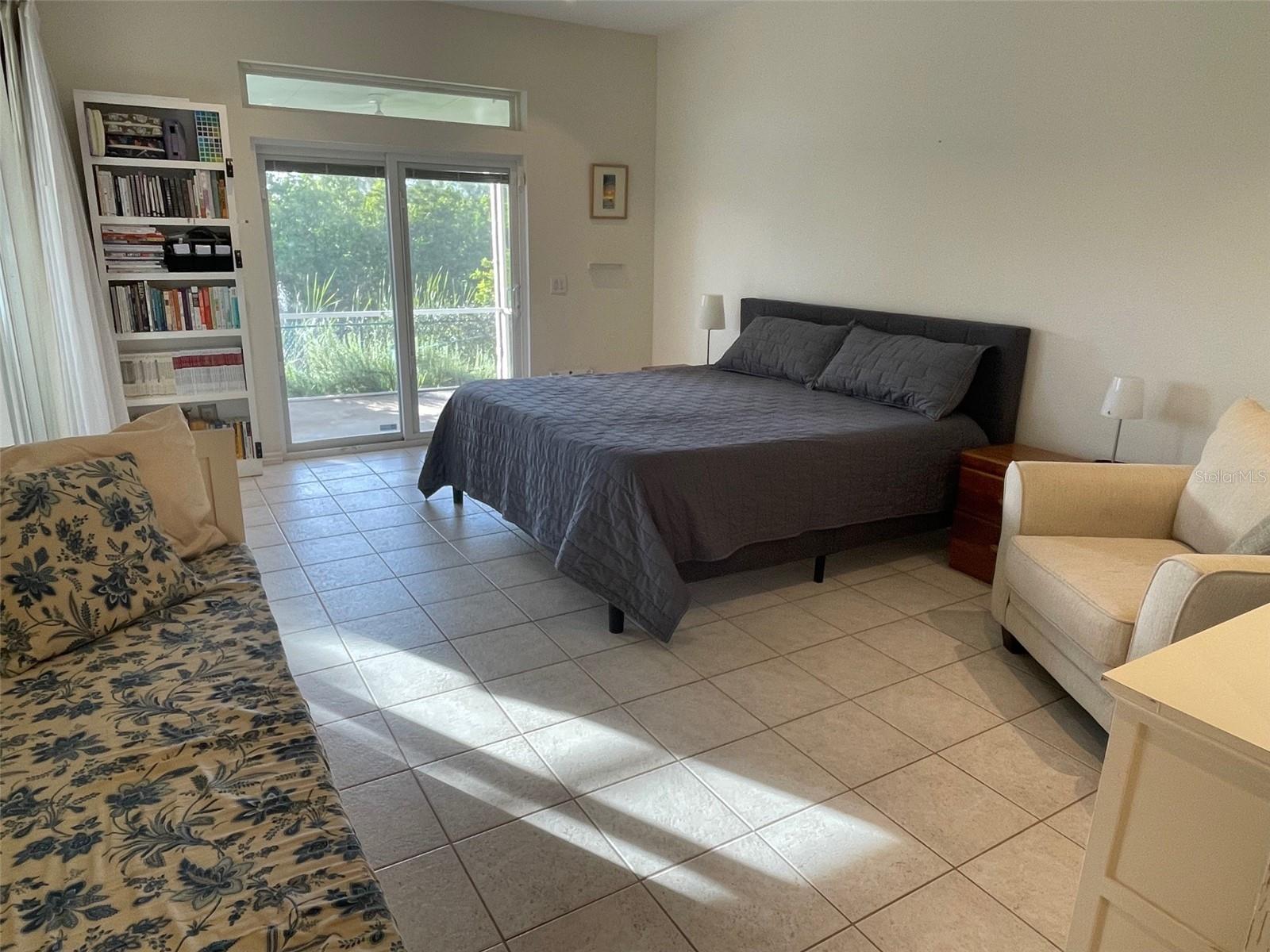 Image 27 of 77 For 14399 Tamarac Drive