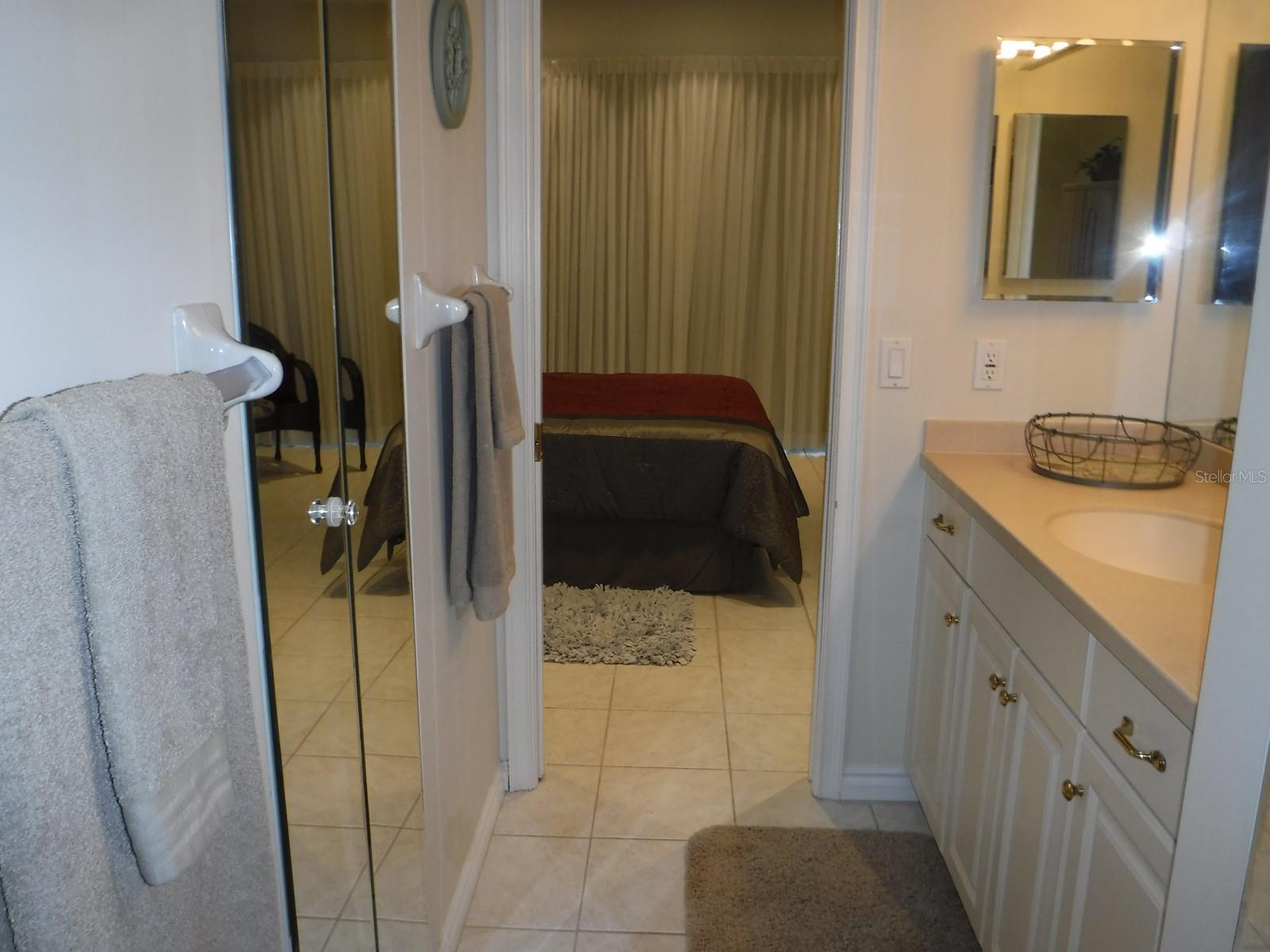 Image 39 of 77 For 14399 Tamarac Drive