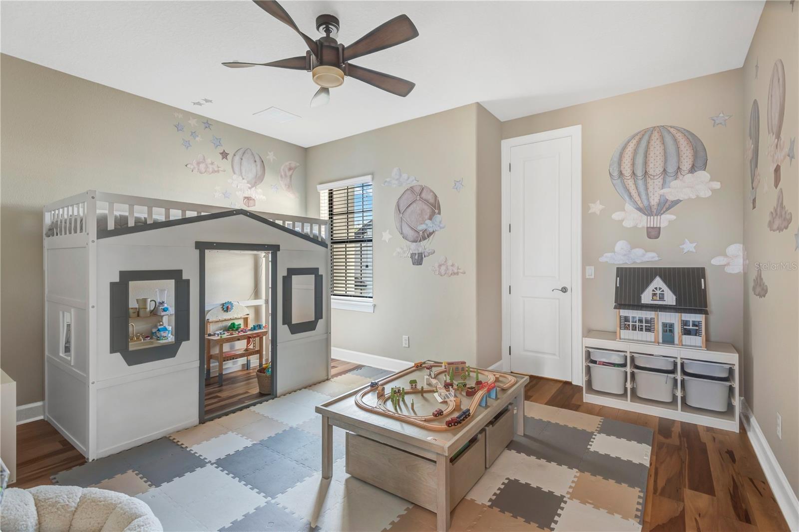 Image 35 of 72 For 14811 Donald Ross Court