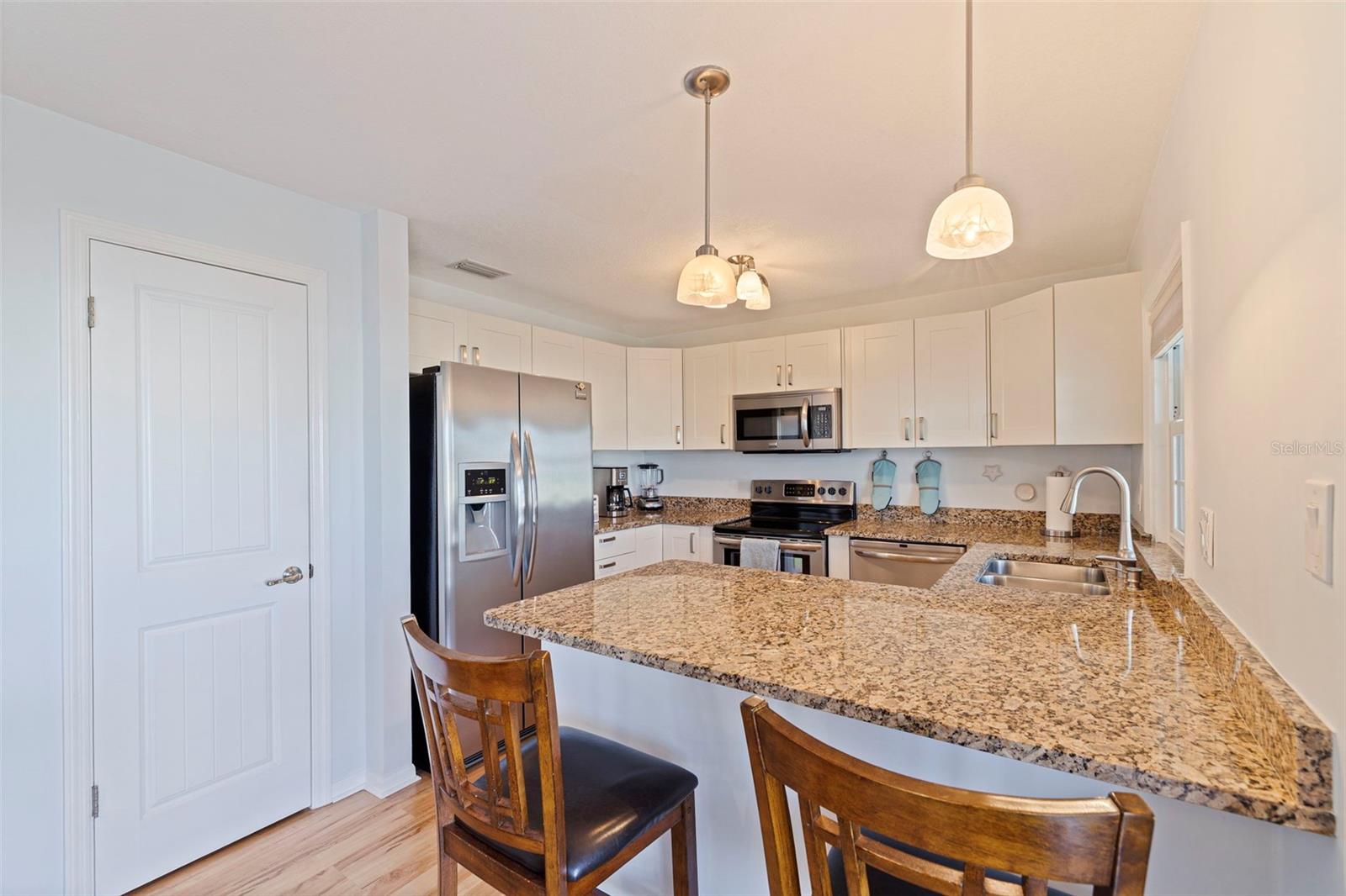 Image 10 of 72 For 5152 Salmon Drive Se D