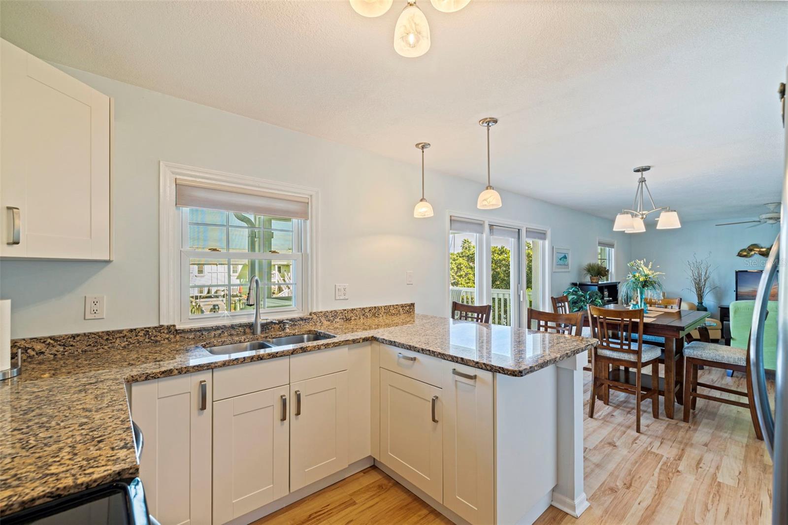 Image 13 of 72 For 5152 Salmon Drive Se D