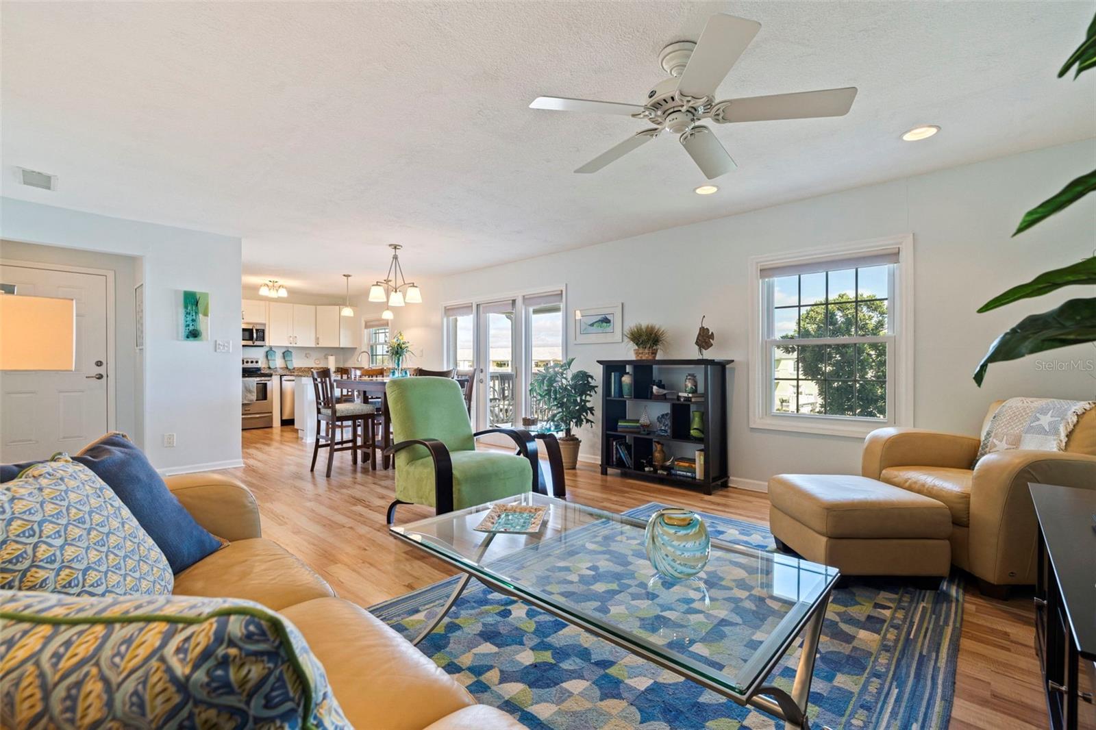 Image 18 of 72 For 5152 Salmon Drive Se D