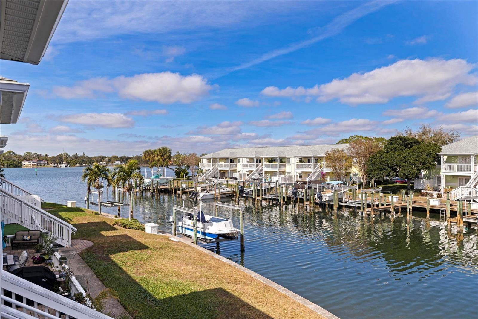 Image 29 of 72 For 5152 Salmon Drive Se D