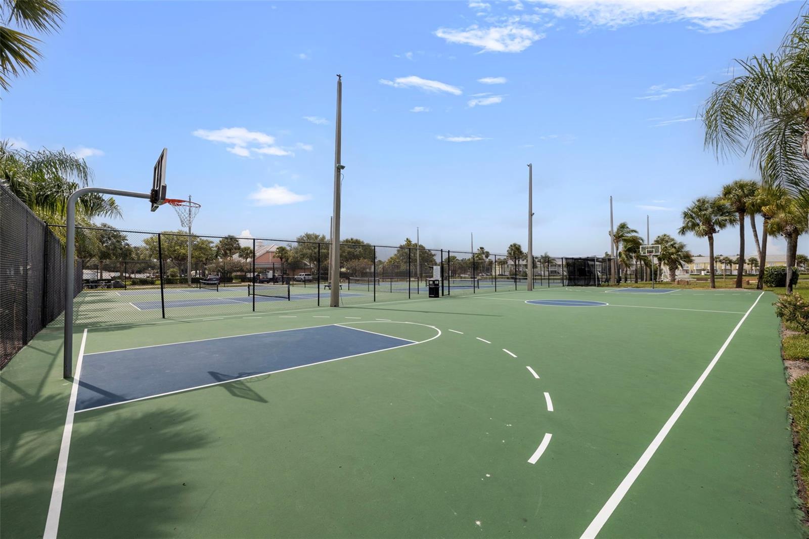 Image 46 of 72 For 5152 Salmon Drive Se D