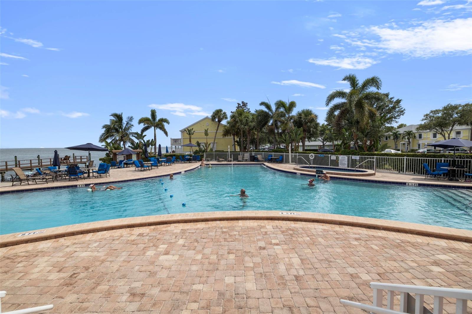 Image 48 of 72 For 5152 Salmon Drive Se D