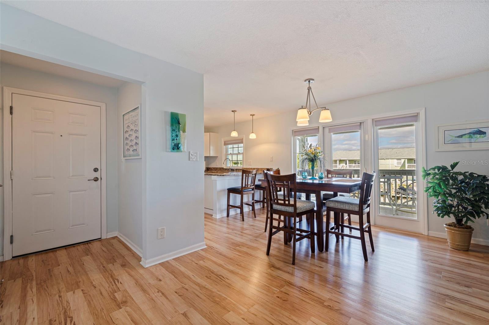 Image 6 of 72 For 5152 Salmon Drive Se D